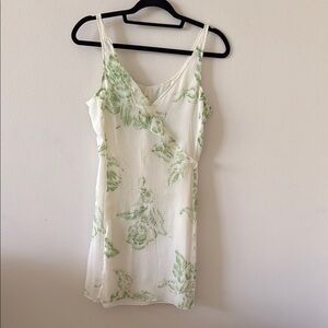 Empori Armani size 6 Floral Sleeveless Dress